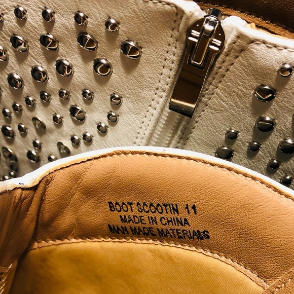 Corkys White and Silver Heeled Cowboy Boots with Intricate Design - Picture 15 of 16